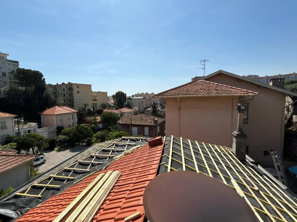 Couvreur à Antibes