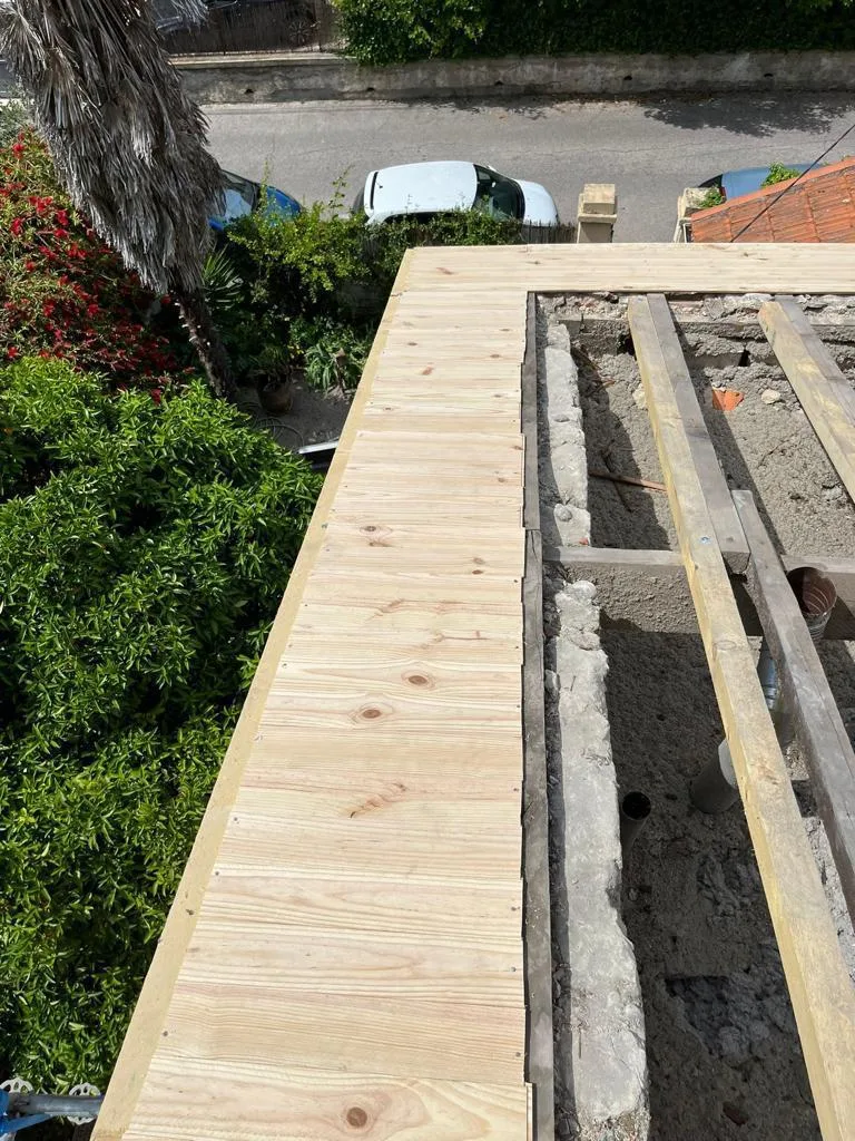 Rénovation de toiture — couvreur à Vallauris
